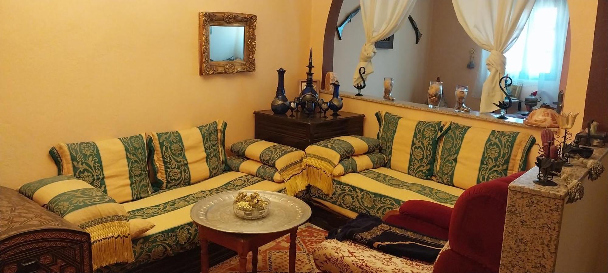 Riad Lala Zakia Moulay Idriss Oda fotoğraf